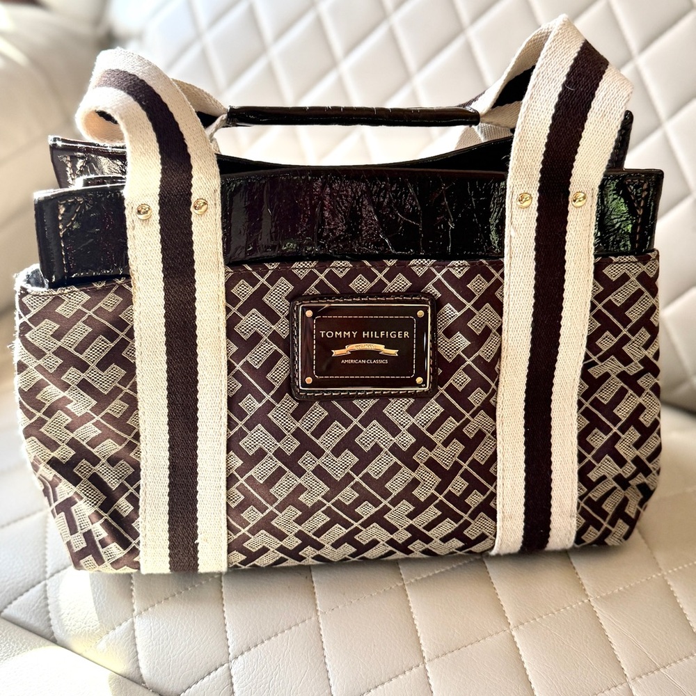 Tommy Hilfiger Black and Cream Tote Bag